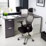 Chair (CH-1)